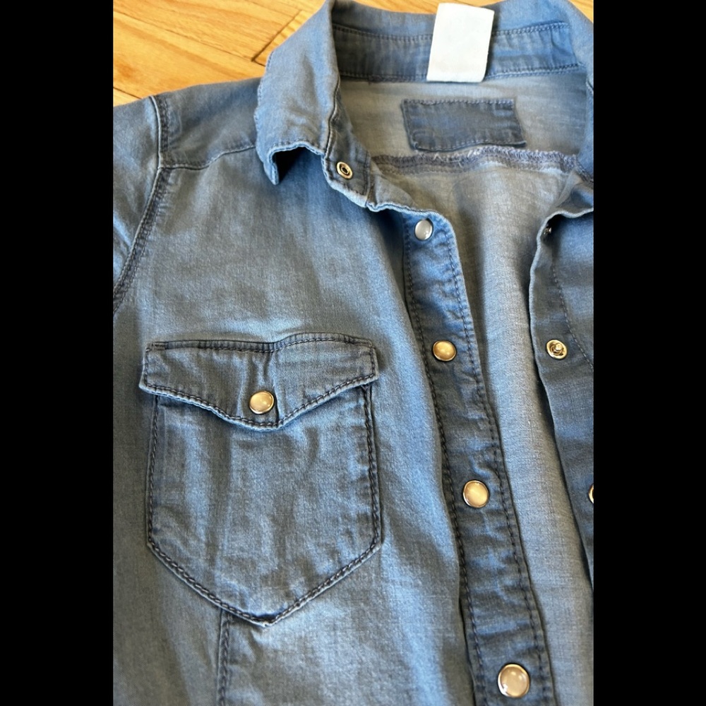 Denim cotton button down shirt in size 2-4,excellent cond.Cute as a light jacket